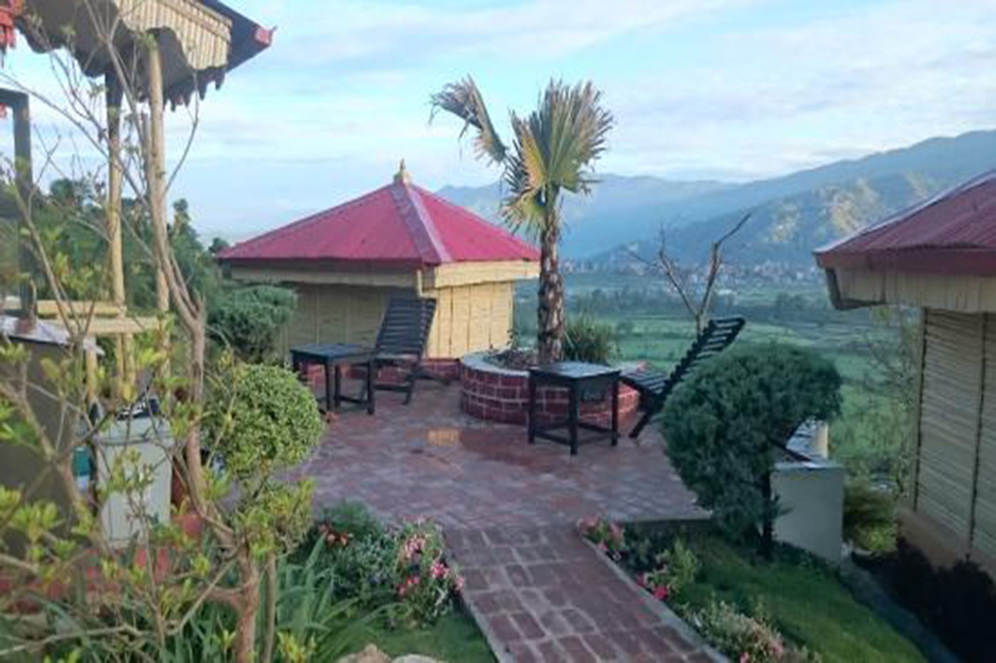 ホテル Nepal Yoga Retreat Bageshwori エクステリア 写真